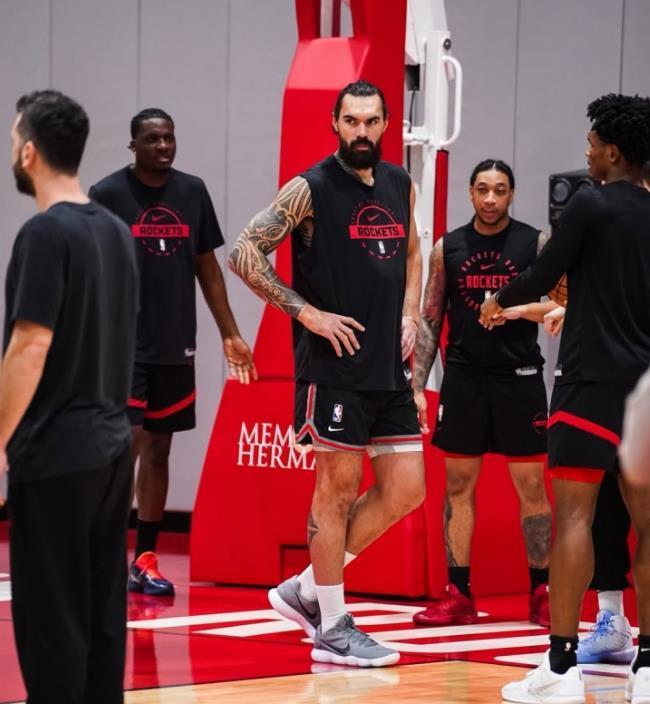 开云APP-火箭对阵马刺！场均12+6前锋火线复出，却无缘首发！内外2老缺阵